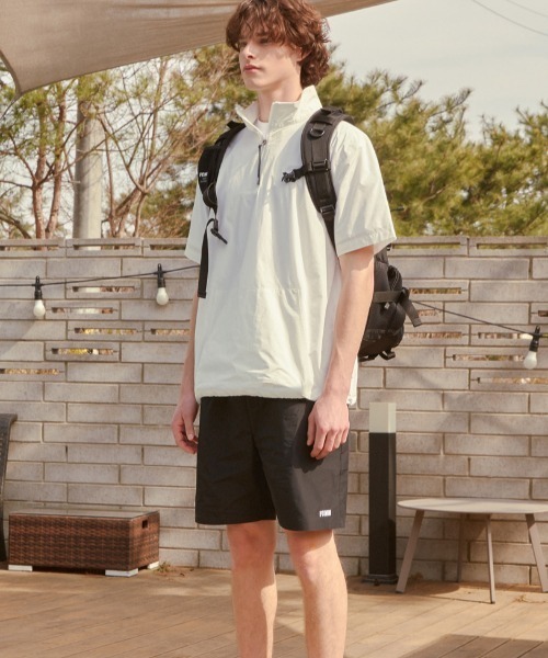 FCMM(エフシーエムエム)の「CLUB TEAM SHORT SLEEVE HALF-ZIP WINDBREAKER/クラブチームショートスリーブハーフジップウィンドブレーカー(ブルゾン・メンズ・ホワイト/ブラック/ベージュ/グレー・MEDIUM/LARGE)」の11枚目の写真