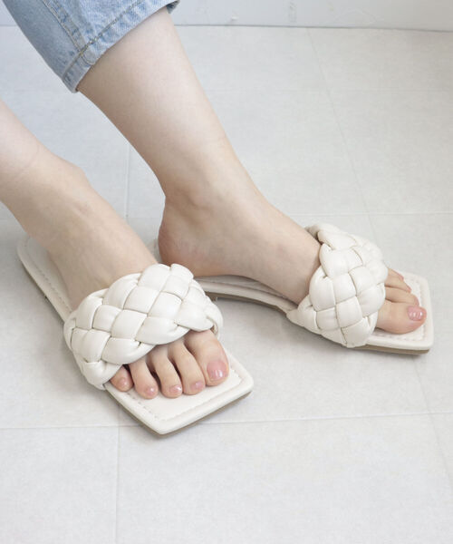 fredy emue(フレディエミュ)の「フラットパデットサンダル(サンダル・レディース・ブラック/オフホワイト・MEDIUM/LARGE)」の15枚目の写真