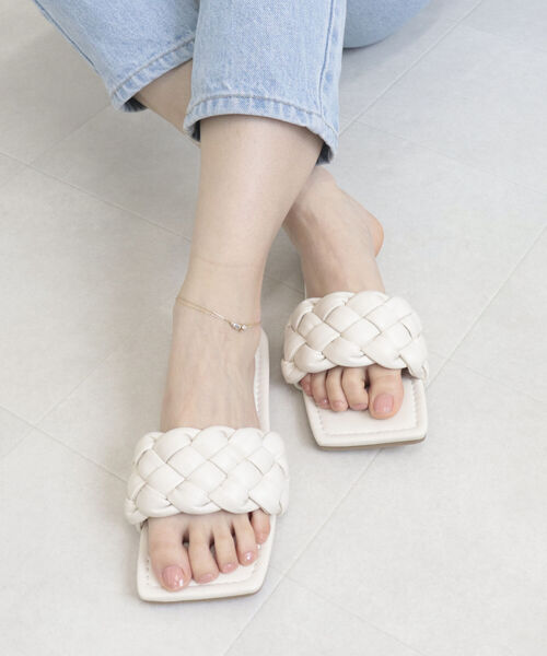 fredy emue(フレディエミュ)の「フラットパデットサンダル(サンダル・レディース・ブラック/オフホワイト・MEDIUM/LARGE)」の16枚目の写真