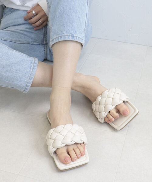 fredy emue(フレディエミュ)の「フラットパデットサンダル(サンダル・レディース・ブラック/オフホワイト・MEDIUM/LARGE)」の18枚目の写真