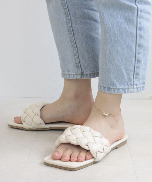 fredy emue(フレディエミュ)の「フラットパデットサンダル(サンダル・レディース・ブラック/オフホワイト・MEDIUM/LARGE)」の19枚目の写真