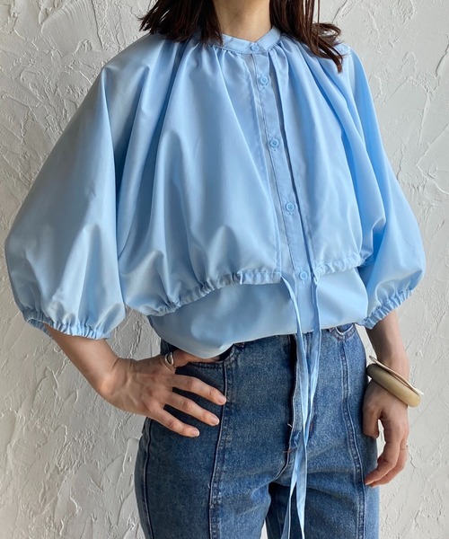 She's Closet(シーズクローゼット)の「バンドカラーボリュームスリーブ半袖ブロードケープブラウス(シャツ/ブラウス・レディース・ホワイト/ブラック/ブルー/グリーン・FREE)」の4枚目の写真