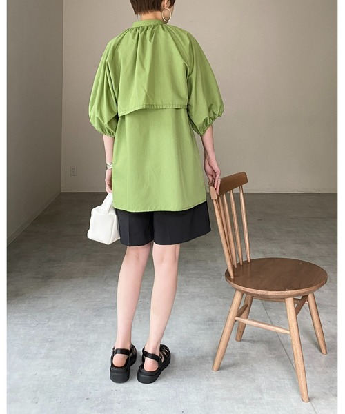 She's Closet(シーズクローゼット)の「バンドカラーボリュームスリーブ半袖ブロードケープブラウス(シャツ/ブラウス・レディース・ホワイト/ブラック/ブルー/グリーン・FREE)」の22枚目の写真
