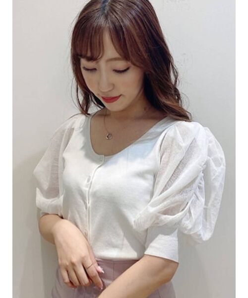 MERCURYDUO（マーキュリーデュオ）の「パワショルニットカーディガン（カーディガン/ボレロ・レディース・オフホワイト/ブラック/ベージュ・FREE）」の2枚目の写真