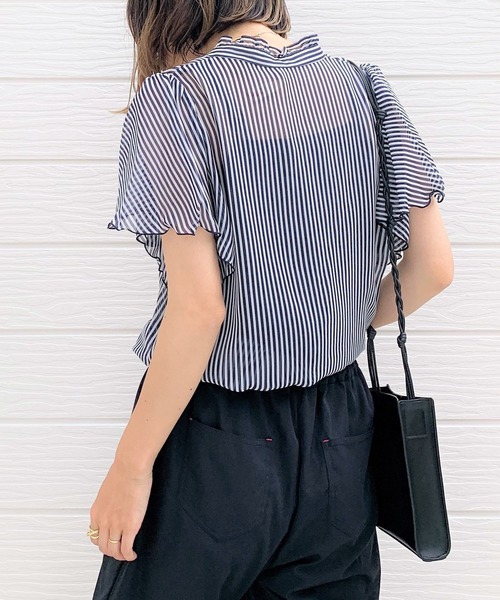 Q（キュー）の「スタンドフリルストライプブラウス（シャツ/ブラウス・レディース・ネイビー系/ブラウン系その他・MEDIUM）」の10枚目の写真