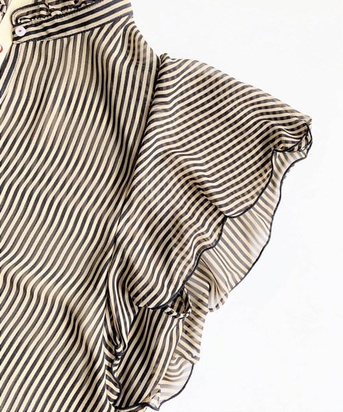 Q（キュー）の「スタンドフリルストライプブラウス（シャツ/ブラウス・レディース・ネイビー系/ブラウン系その他・MEDIUM）」の12枚目の写真