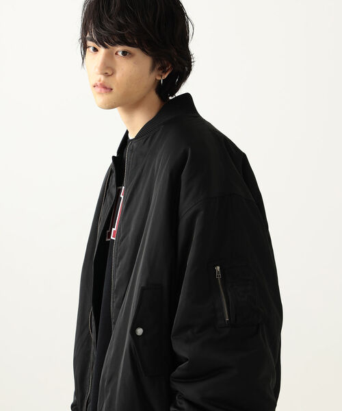 BeAMS DOT（ビームスドット）の「【WEB限定】BeAMS DOT / オーバーサイズ MA-1 ブルゾン 22AW（MA-1・メンズ・ベージュ/ブラック・MEDIUM/LARGE）」の8枚目の写真
