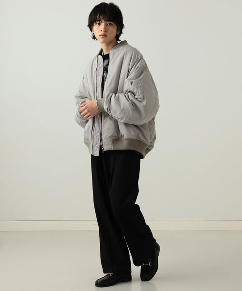 BeAMS DOT（ビームスドット）の「【WEB限定】BeAMS DOT / オーバーサイズ MA-1 ブルゾン 22AW（MA-1・メンズ・ベージュ/ブラック・MEDIUM/LARGE）」の22枚目の写真