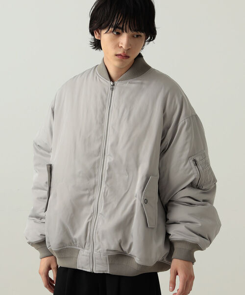BeAMS DOT（ビームスドット）の「【WEB限定】BeAMS DOT / オーバーサイズ MA-1 ブルゾン 22AW（MA-1・メンズ・ベージュ/ブラック・MEDIUM/LARGE）」の6枚目の写真