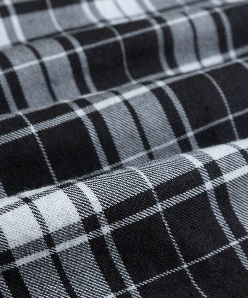 Limited Line Naive Magic(リミテッドラインナイーブマジック)の「【a】〔PETTYWOLF〕ワンポイント刺繍 オーバーサイズ ツイルチェック BDシャツ 長袖(シャツ/ブラウス・メンズ・ブラック/ネイビー・MEDIUM/LARGE)」の14枚目の写真