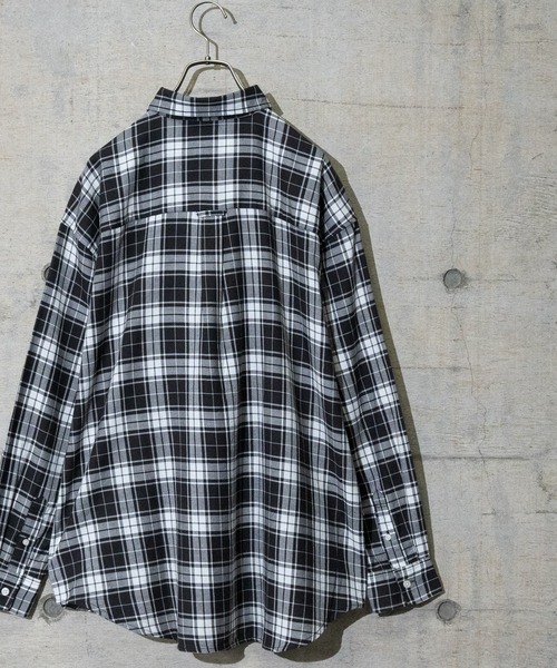 Limited Line Naive Magic(リミテッドラインナイーブマジック)の「【a】〔PETTYWOLF〕ワンポイント刺繍 オーバーサイズ ツイルチェック BDシャツ 長袖(シャツ/ブラウス・メンズ・ブラック/ネイビー・MEDIUM/LARGE)」の12枚目の写真