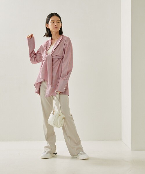 Aresense（アーセンス）の「Aresense/アーセンス サテンフレアパンツ（その他パンツ・レディース・ブラック/ベージュ/グレー・38/36）」の5枚目の写真