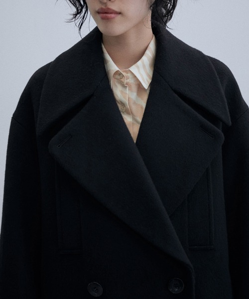 ADAM ET ROPE'（アダムエロペ）の「【サステナブル】ビッグラペルコート（その他アウター・レディース・チャコールグレー/ブラック/クリーム・FREE）」の6枚目の写真