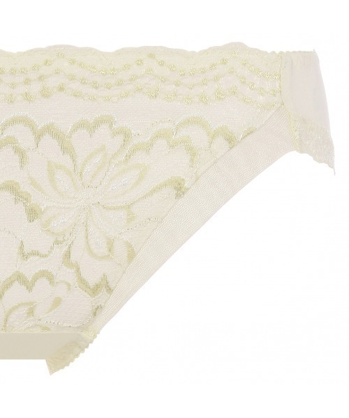TRIUMPH（トリンプ）の「天使のブラ スリムライン552 レギュラーショーツ【M,Lサイズ】TR552 Hikini（ショーツ・レディース・ブラック/ベージュ/イエロー/ラベンダー・M/L）」の12枚目の写真