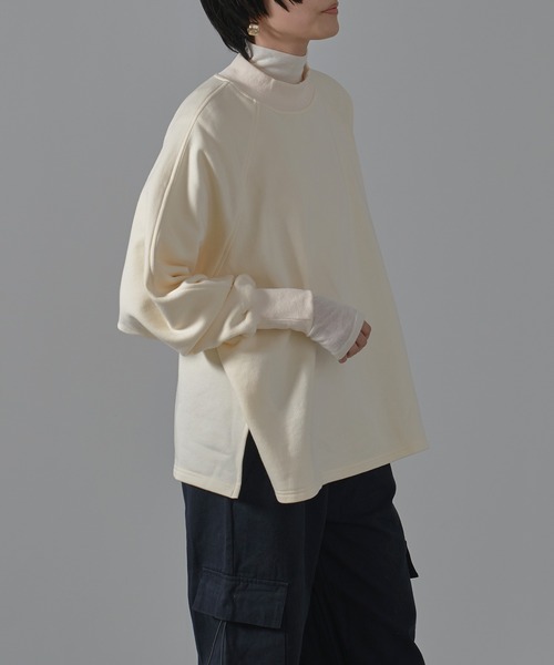 HANNE（アン）の「【by kumika】モックネックラグランスウェット（スウェット・レディース・アイボリー/グレー・フリー）」の2枚目の写真