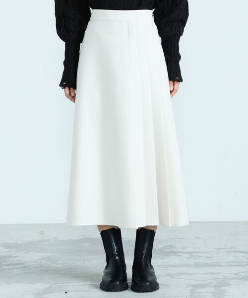 fredy emue（フレディエミュ）の「アシメプリーツミディ丈スカート（スカート・レディース・ブラック/オフホワイト・38/36）」の15枚目の写真