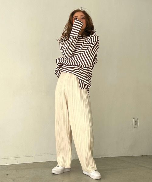 CHERI since1985(シェリ)の「ボートネックビッグシルエット裏起毛ボーダーカットソー(Tシャツ/カットソー・レディース・ブラック/ブラウン・FREE)」の4枚目の写真