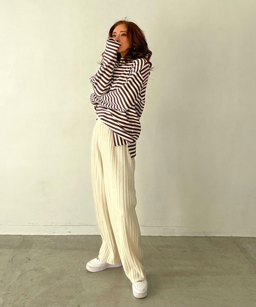 CHERI since1985(シェリ)の「ボートネックビッグシルエット裏起毛ボーダーカットソー(Tシャツ/カットソー・レディース・ブラック/ブラウン・FREE)」の15枚目の写真
