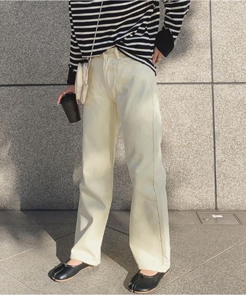 Isn't She?(イズントシー)の「カラーデニムパンツ(デニムパンツ・レディース・ベージュ/アイボリー・S/M)」の4枚目の写真