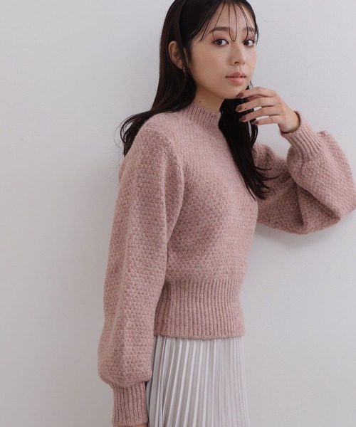 NATURAL BEAUTY BASIC（ナチュラルビューティーベーシック）の「フェザーＭＩＸラメリリヤーンニット（ニット/セーター・レディース・グレー/ベージュ/ピンク・MEDIUM）」の16枚目の写真