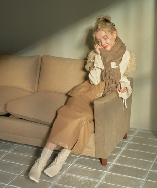 pomiii（ポミー）の「フリンジマフラー（マフラー・レディース・ブルー/ピンク/ブラウン・FREE）」の5枚目の写真