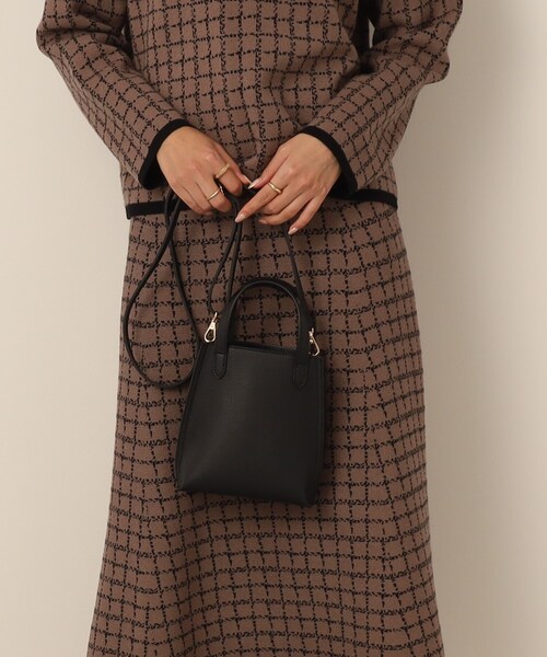 SHOO・LA・RUE（シューラルー）の「◆カードケース付きミニショルダーバッグ（ショルダーバッグ・レディース・ベージュ/ライトグリーン/グレー/ブラック/イエロー・00）」の19枚目の写真