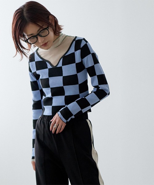 miette（ミエット）の「ハートネックチェッカー柄ショートトップス（ニット/セーター・レディース・オフホワイト/ブルー/グリーン/ピンク・FREE）」の3枚目の写真