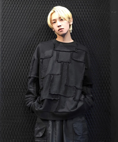 G.O.C（ジーオーシー）の「パッチワークグランジワイドスウェットトレーナー（スウェット・メンズ・ブラック/ホワイト・MEDIUM/LARGE）」の2枚目の写真