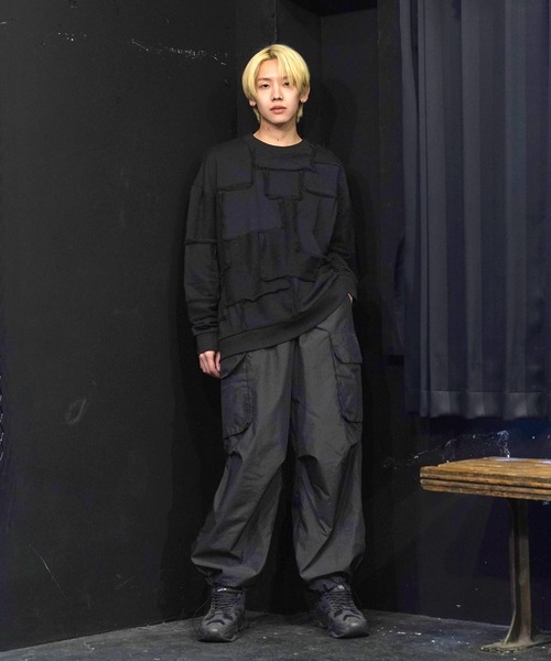 G.O.C（ジーオーシー）の「パッチワークグランジワイドスウェットトレーナー（スウェット・メンズ・ブラック/ホワイト・MEDIUM/LARGE）」の13枚目の写真