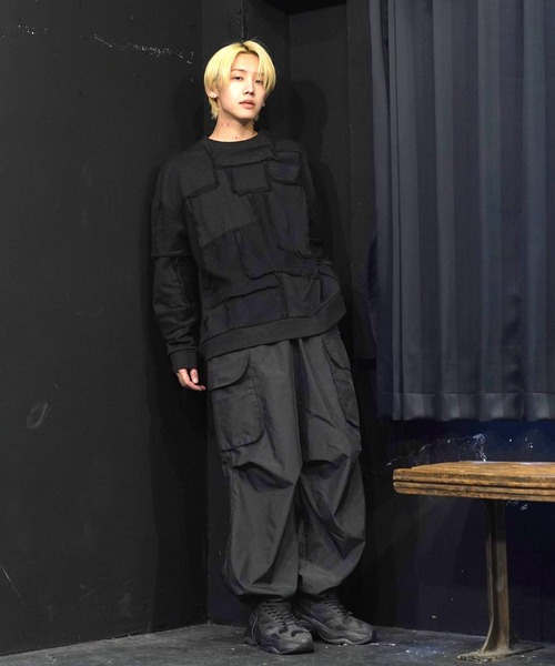 G.O.C（ジーオーシー）の「パッチワークグランジワイドスウェットトレーナー（スウェット・メンズ・ブラック/ホワイト・MEDIUM/LARGE）」の3枚目の写真