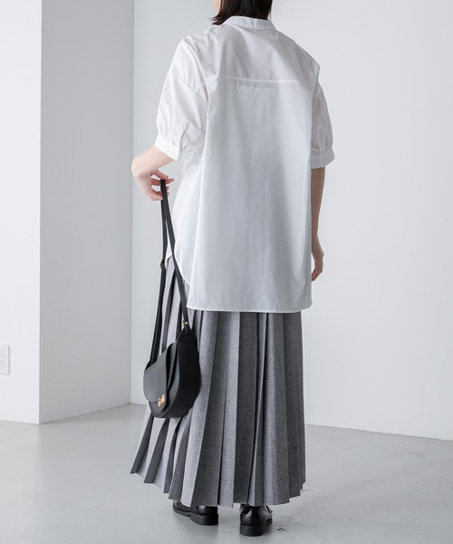 BONLECILL（ボンルシール）の「アソート柄 ボリュームスリーブバンドカラー半袖シャツ（シャツ/ブラウス・レディース・オフホワイト/ネイビー系/ブラック/ブラック系/オレンジ/ネイビー系1/ブラック系1/ブルー/ネイビー系2/ホワイト系1/ブラック系3/ブラック系2/ネイビー系3・FREE/S）」の19枚目の写真