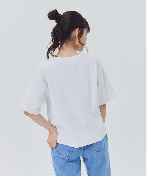 Champion（チャンピオン）の「【Champion】フロント刺繍Ｔシャツ（Tシャツ/カットソー・レディース・ホワイト/ベージュ・M/L）」の7枚目の写真