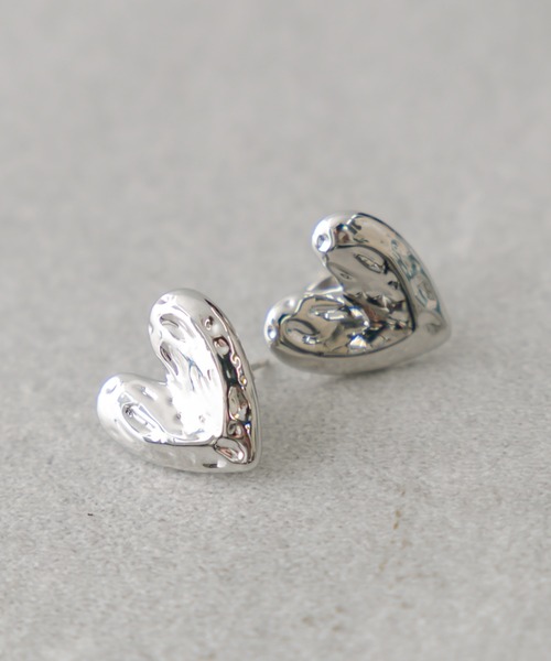 mystic（ミスティック）の「[mline] ハートピアス（ピアス（両耳用）・レディース・シルバー/ゴールド・FREE）」の2枚目の写真