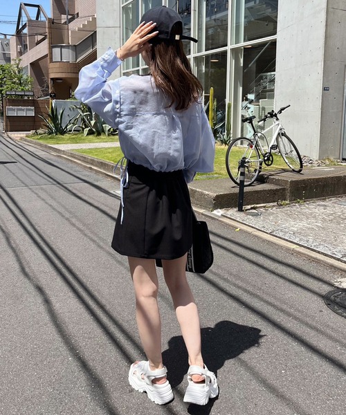 one after another NICE CLAUP(ワンアフターアナザーナイスクラップ)の「マルチWAY/シアーショートシャツ(シャツ/ブラウス・レディース・サックスブルー/ホワイト×ブラック/オフホワイト/ピンク・FREE)」の22枚目の写真