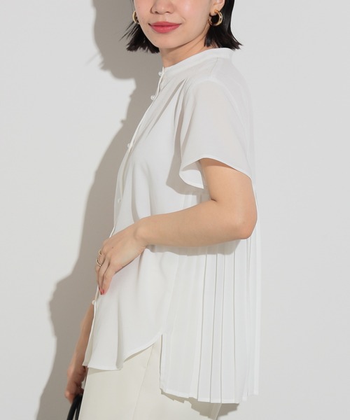 BEAMS HEART（ビームスハート）の「バックプリーツ ブラウス（シャツ/ブラウス・レディース・オフホワイト/ネイビー/ブルー・FREE）」の5枚目の写真