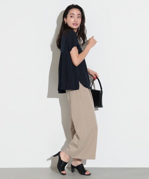 BEAMS HEART（ビームスハート）の「バックプリーツ ブラウス（シャツ/ブラウス・レディース・オフホワイト/ネイビー/ブルー・FREE）」の6枚目の写真