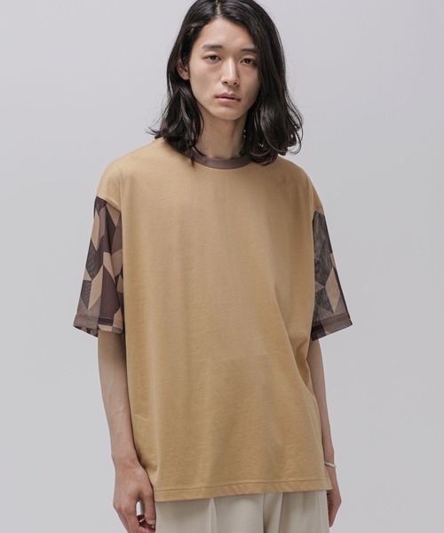 NANO universe(ナノユニバース)の「LB.04/幾何学切り替えTシャツ(Tシャツ/カットソー・メンズ・ライトグレー/ベージュ/チャコール・L/M/S)」の12枚目の写真