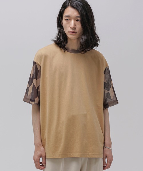 NANO universe(ナノユニバース)の「LB.04/幾何学切り替えTシャツ(Tシャツ/カットソー・メンズ・ライトグレー/ベージュ/チャコール・L/M/S)」の13枚目の写真
