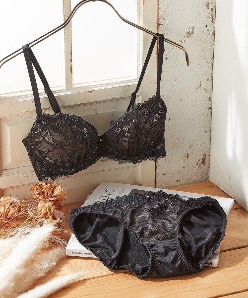 tutuanna（チュチュアンナ）の「ブラジャーショーツセット総レースブラ&ショーツセット(Fカップ)（ブラ&ショーツ・レディース・ブラウン系その他/グリーン/ライトピンク/ブラック・F70/F80/F75/F65）」の5枚目の写真