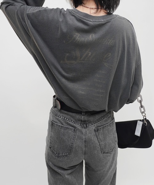 ARCHIVER(アーカイバ)の「【Bz】グラデーションロゴプリントユニセックスBIGロンT/プリント長袖Tシャツ(RZ)(Tシャツ/カットソー・メンズ・オフホワイト/ブラック系その他/ブラック・FREE)」の6枚目の写真