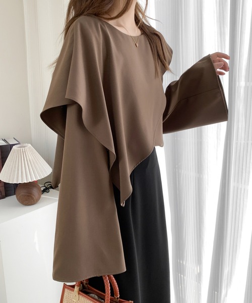 ABITOKYO(アビトーキョー)の「フリルケープデザインブラウス(シャツ/ブラウス・レディース・アイボリー/モカ/ブラック/ネイビー/グレイッシュベージュ/ブルーグレー・M/L/XL)」の16枚目の写真