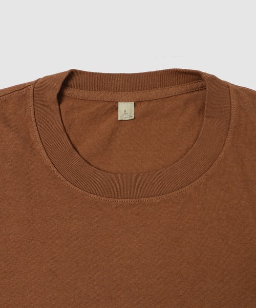 ECOCYCLE（エコサイクル）の「STANDARD TUBULAR SS TEE_BROWN（シームレス）（Tシャツ/カットソー・メンズ・ホワイト系その他2/ブラウン系その他3/グレー系その他/ブラウン系その他2/ベージュ/ブラウン系その他/ブラウン・XXL/L/M/S/XS/XL）」の9枚目の写真