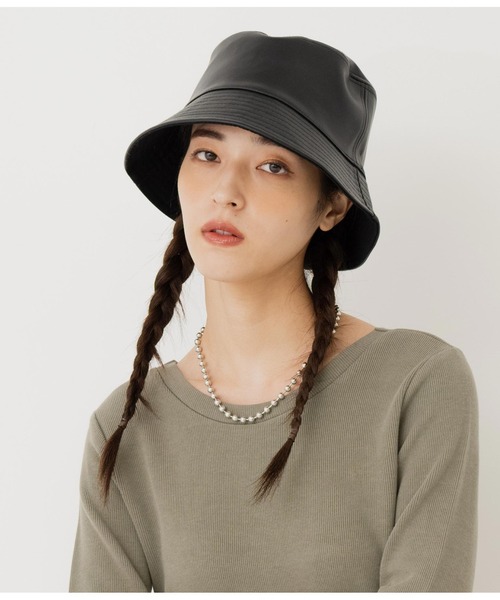 ANAP（アナップ）の「フェイクレザー×ツイルリバーシブルバケットハット（ハット・レディース・アイボリー/ブラック・FREE）」の7枚目の写真