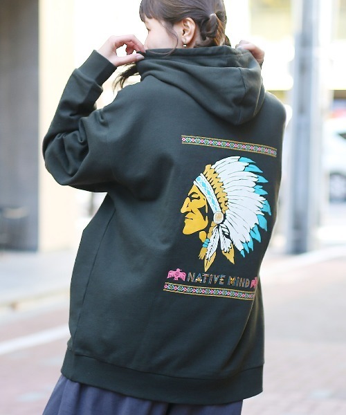 チチカカ（チチカカ）の「ネイティブアメリカンプルパーカー【ユニセックス】（パーカー・メンズ・ライトブルー/チャコールグレー/オートミール・FREE）」の2枚目の写真