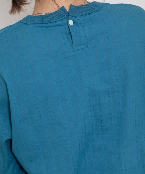 POU DOU DOU(プードゥドゥ)の「タックスリーブプルオーバーシャツ(シャツ/ブラウス・レディース・オレンジ/ターコイズブルー/オフホワイト・3)」の21枚目の写真