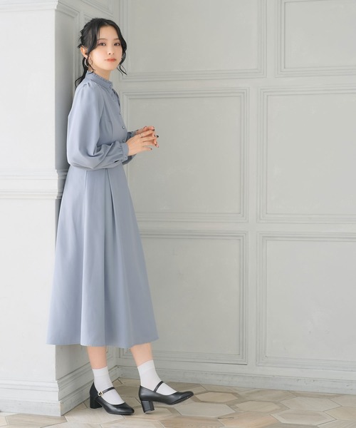 Newlyme（ニューリーミー）の「フリルスタンドカラー長袖ワンピース（ワンピース・レディース・ブルー系その他/ブラック/ブラウン/ベージュ系その他/グレイッシュブルー/ブラック系その他/ブラウン系その他/ライトベージュ・XX-LARGE/MEDIUM/LARGE/X-LARGE）」の21枚目の写真