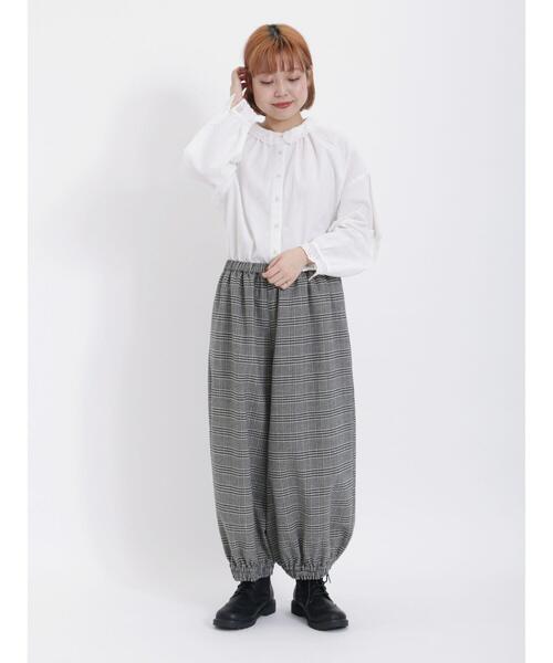 Samansa Mos2(サマンサ モスモス)の「ちびレース襟前開きブラウス(シャツ/ブラウス・レディース・チャコールグレー/グレー/オフホワイト/ブラック・F)」の6枚目の写真