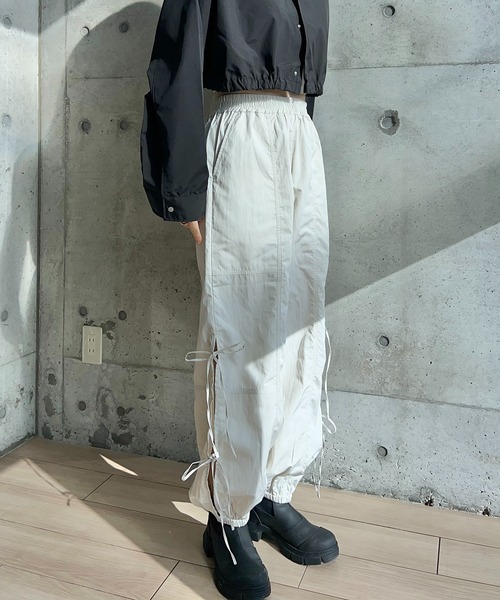 y/m by RIKA（イムバイリカ）の「タフタサイドリボンパンツ（その他パンツ・レディース・ブラック/アイボリー・FREE）」の11枚目の写真