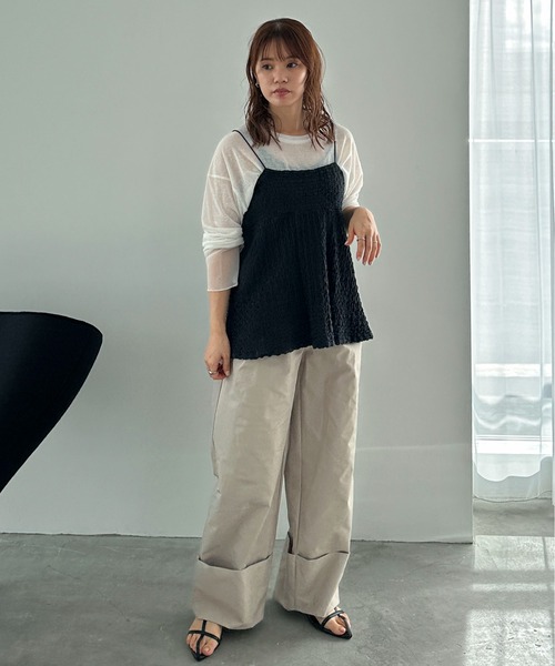 feepur（フェピュール）の「ツータックロールUPワイドパンツ（その他パンツ・レディース・ベージュ/ネイビー・SMALL/MEDIUM）」の9枚目の写真