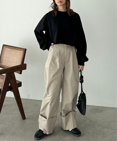 feepur（フェピュール）の「ツータックロールUPワイドパンツ（その他パンツ・レディース・ベージュ/ネイビー・SMALL/MEDIUM）」の7枚目の写真